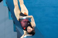 包含跳水项目比拼十分激烈，选手技术精湛的词条