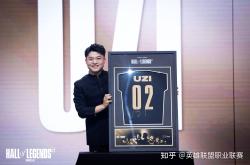  Uzi迎来十二赛季高光表现，湖人球迷沸腾！